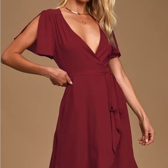 Lulus Rise to the Occasion Burgundy Midi Wrap
Dress size Medium - Picture 4 of 6